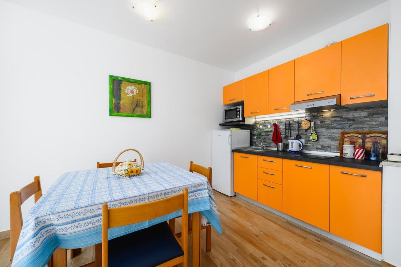 Andrea House With Apartments อูมัค ภายนอก รูปภาพ