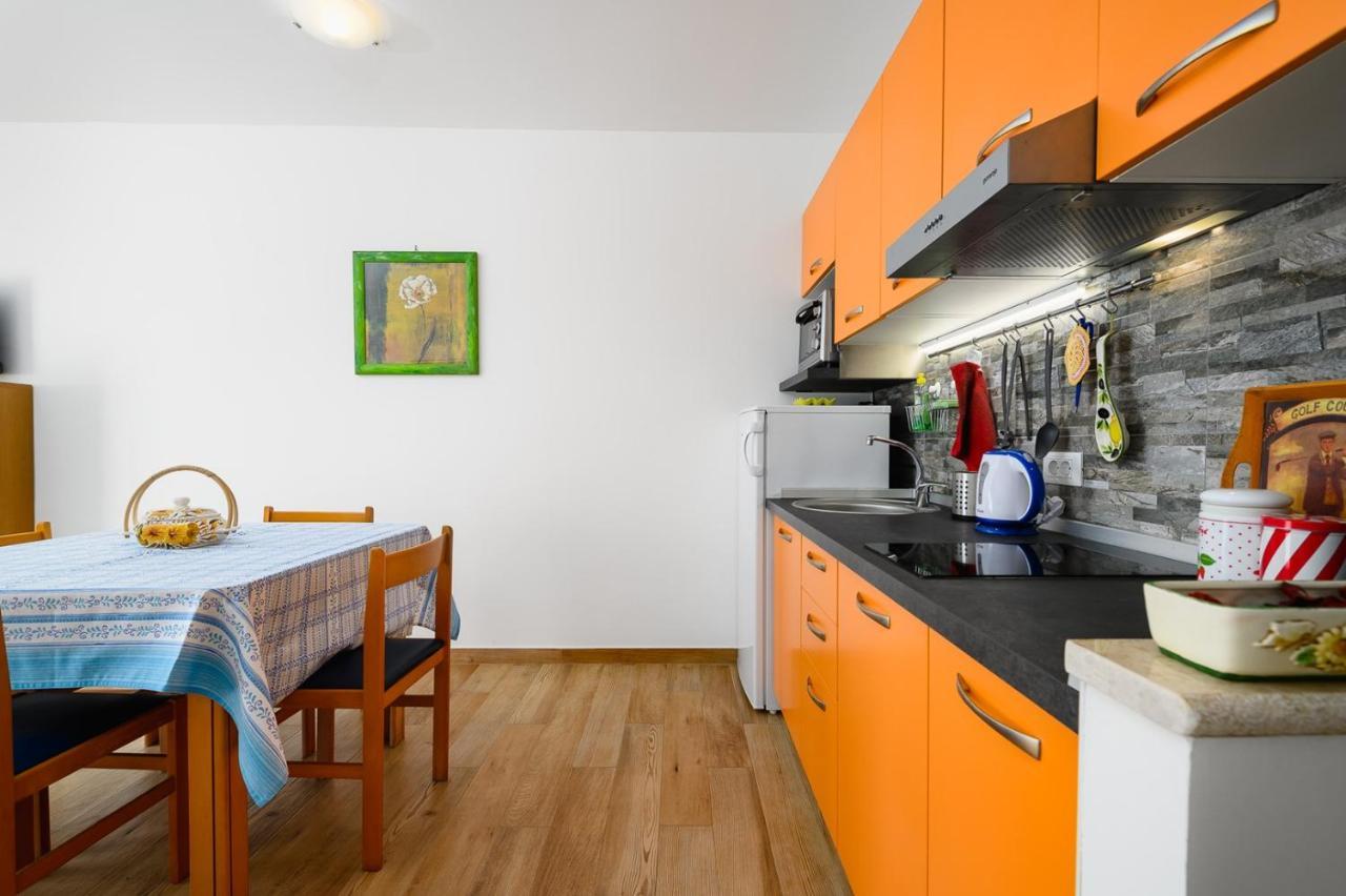 Andrea House With Apartments อูมัค ภายนอก รูปภาพ