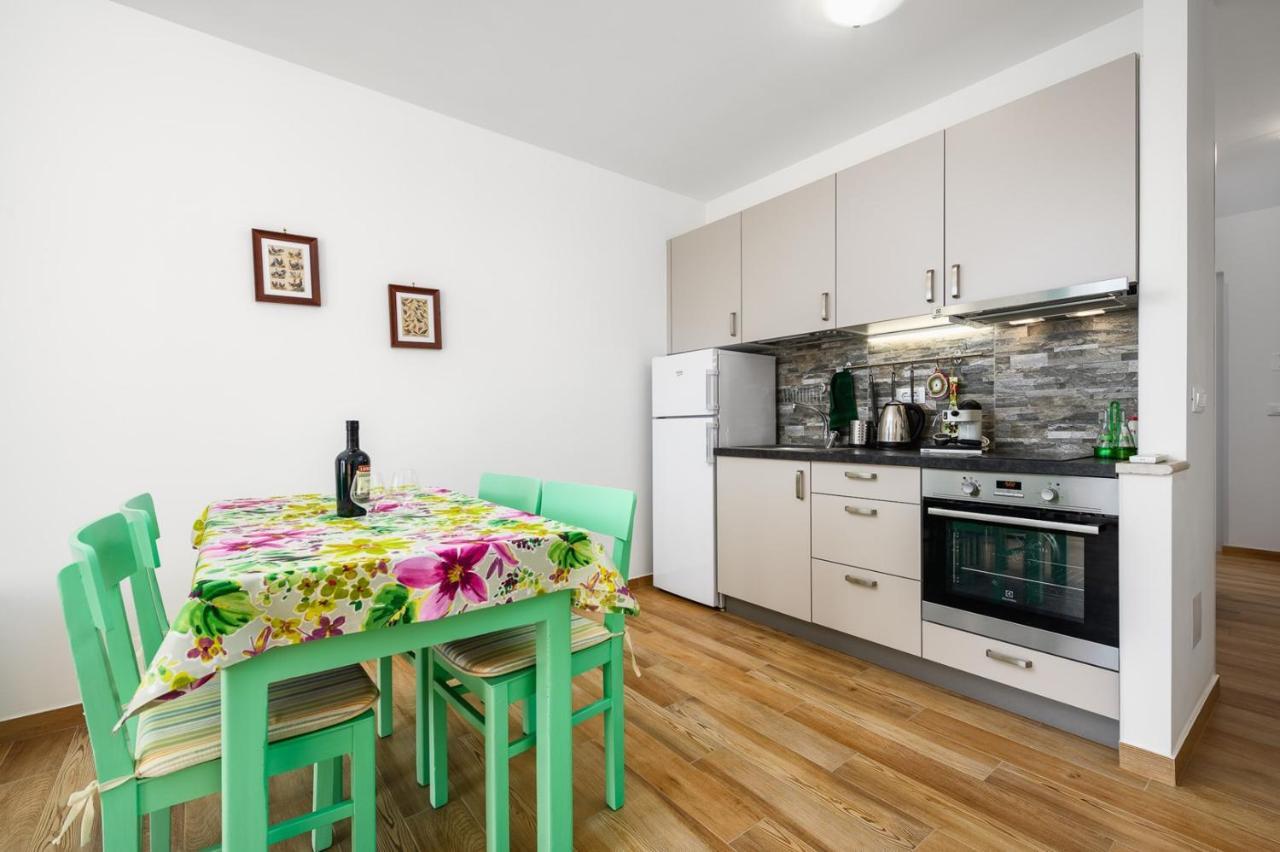 Andrea House With Apartments อูมัค ภายนอก รูปภาพ